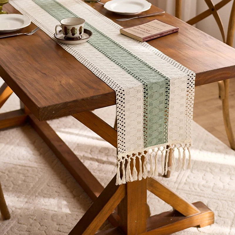 nappe lin rustique bohème macramé pompons dentelle franges beige marron vert pâle extérieur fêtes