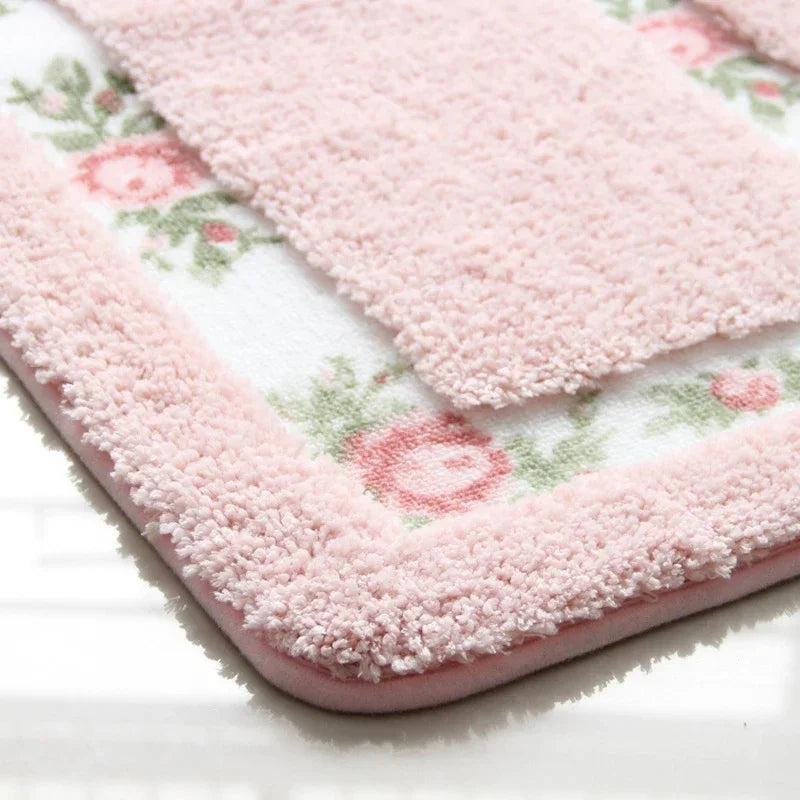 tapis sol fleurs roses feuilles vertes doux moelleux rose clair vert beige classique confortable