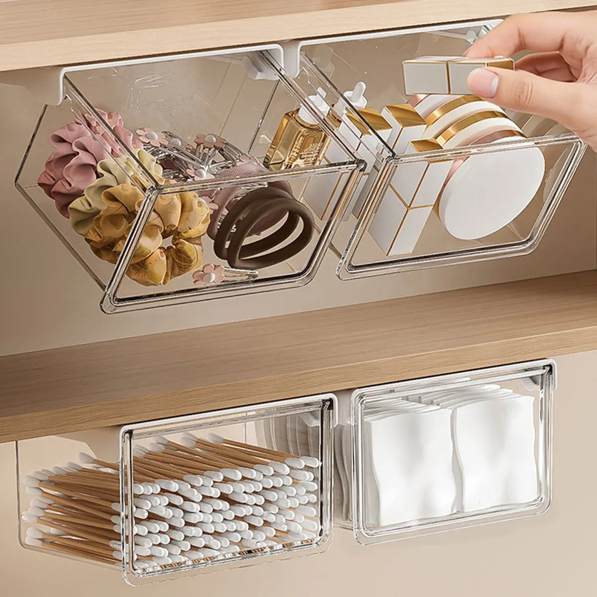 boîte rangement transparente cosmétiques moderne minimaliste adhésive éponge maquillage brosse crèmes lotions trousse beauté