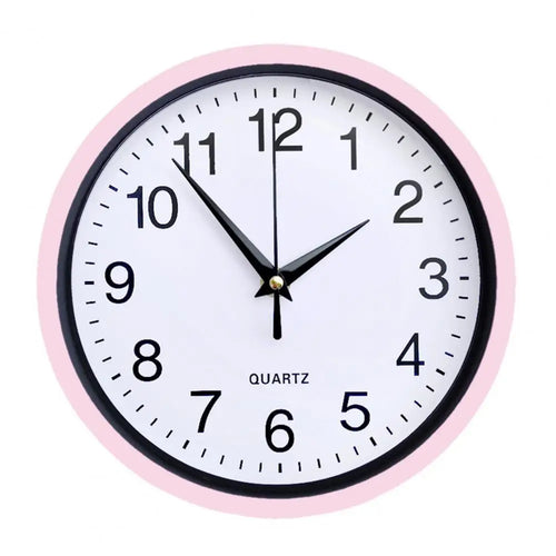 horloge murale moderne cadran blanc chiffres noirs salon aiguille quartz silent