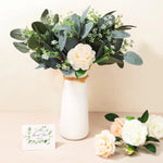 bouquet artificiel feuilles eucalyptus vert blanc moderne minimaliste extérieur mariage décoration table exposition festive