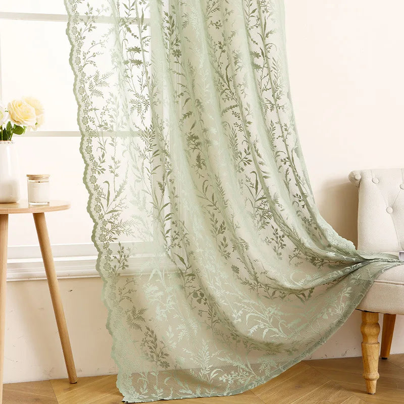 rideaux bohèmes floral vert pâle blanc dentelle chambre translucides vintage decoration intérieure