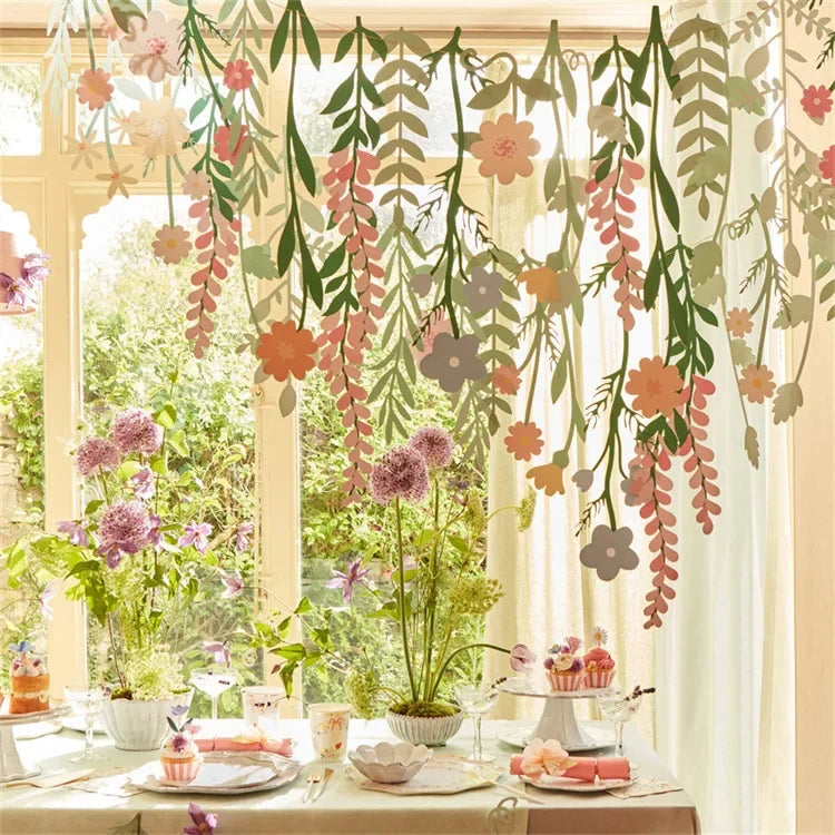 guirlande décorative florale couleurs vives camomille marguerite feuilles stylisées anniversaire enfant classe festive joyeuse