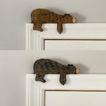porte serrure ours bois marron clair brun foncé simple sculpté main fixations vis