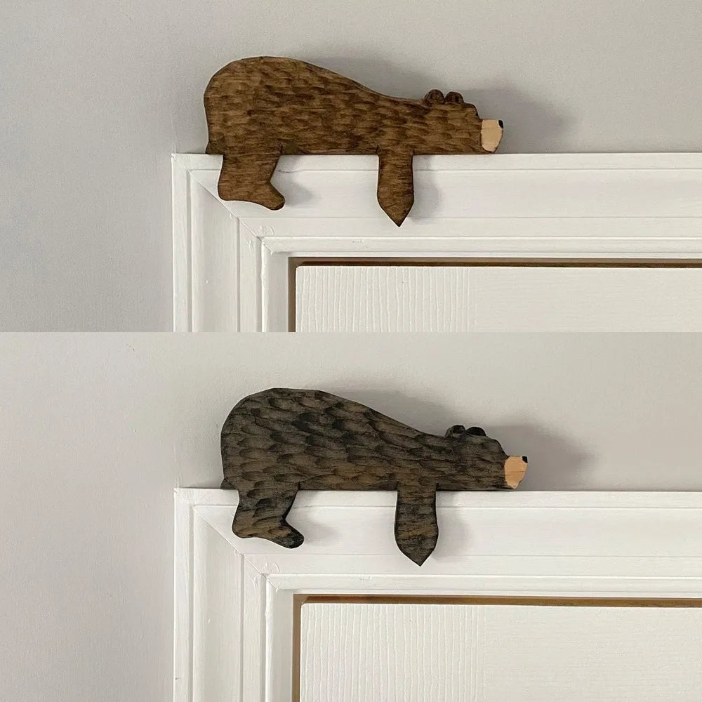 porte serrure ours bois marron clair brun foncé simple sculpté main fixations vis