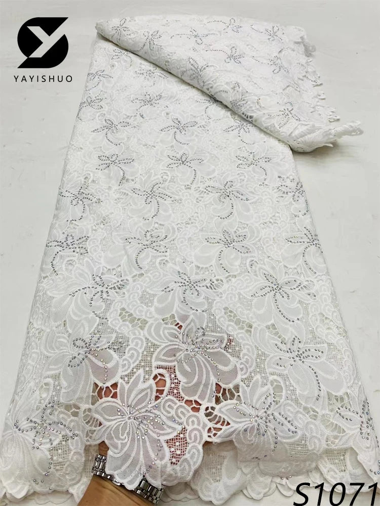 tissu dentelle bleu clair rose fleurs motifs floraux élégant dorées occasion partie