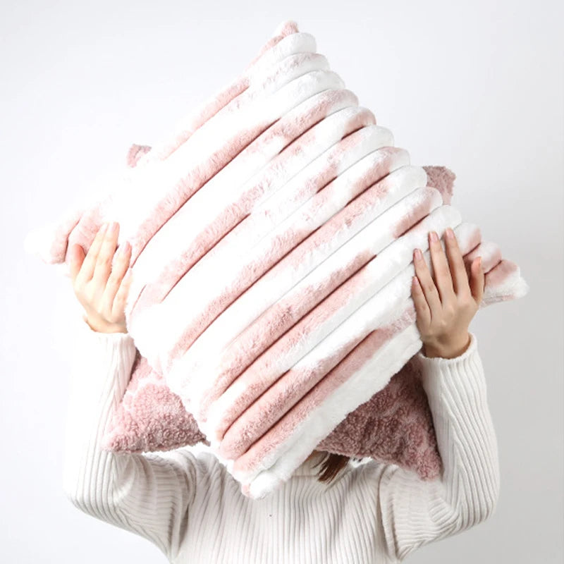 coussin carré rose clair rayé moderne hiver décoration salon canapé