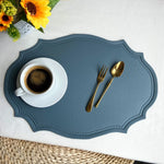 assiettes classiques opaques vert gris beige rose pâle 30x43cm lisses dorées cuillères