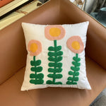 coussin décoratif brodé motifs floraux multicolore moderne maison canapé