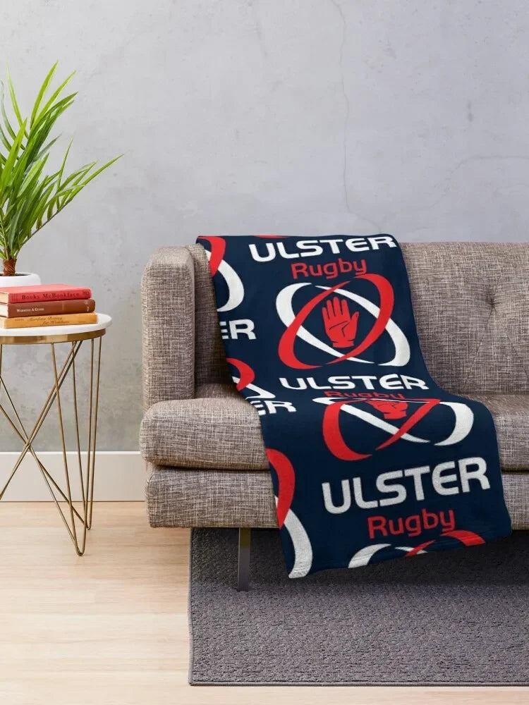 couverture ulster rugby bleu marine rouge blanche logo moderne portable anti boulochage peluche voyage