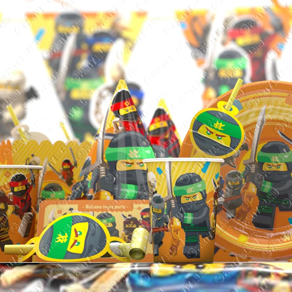 décoration fête anniversaire enfants ninjas assiettes gobelets bonnets boîtes friandises thème festif