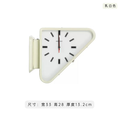 horloge murale vintage rouge noir argentée décoration salon rétro fixations visibles cadrans rectangles noirsOpaque