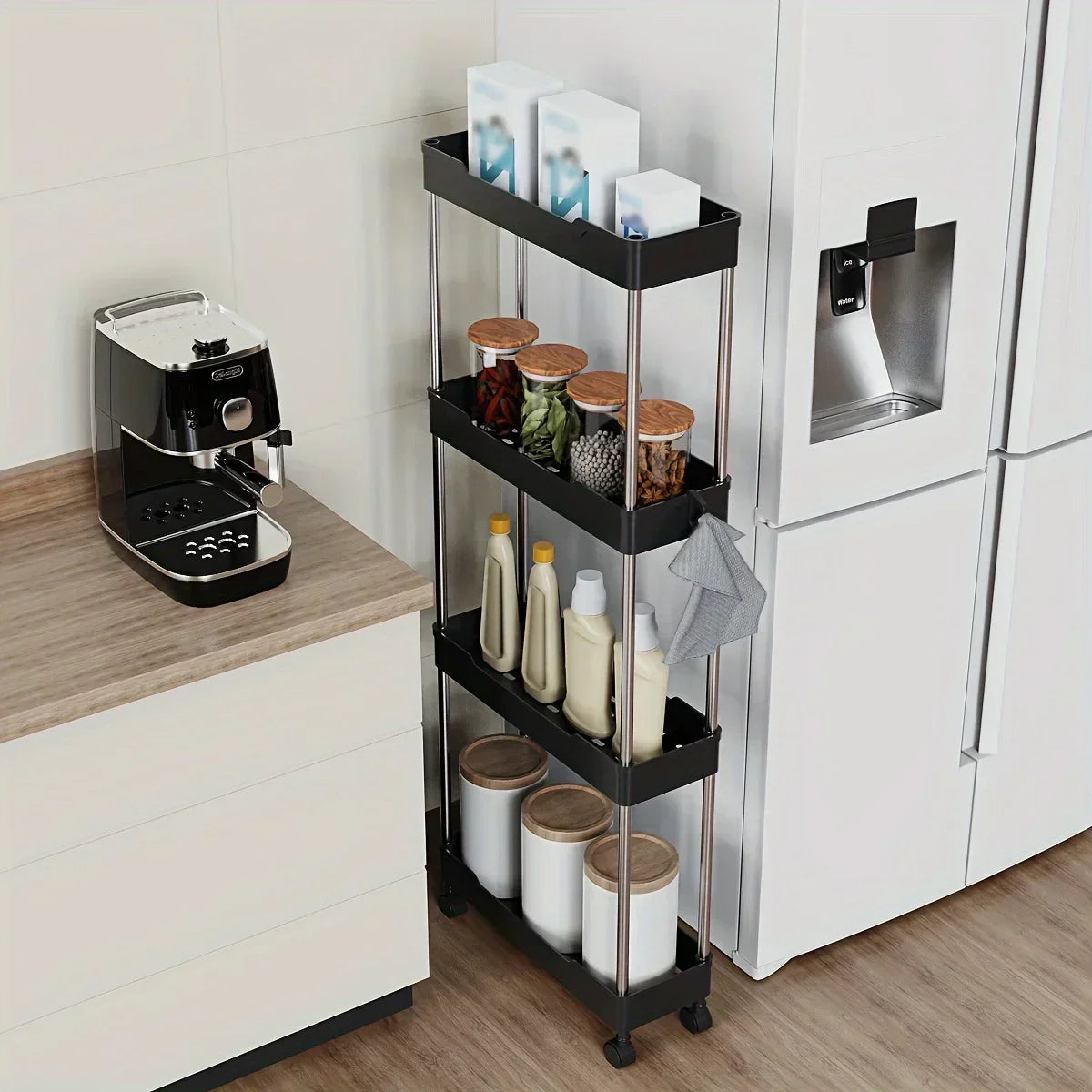 chariot roulettes moderne blanc noir rangement cuisine salle bain organisation boîtes bouteilles serviettes produits