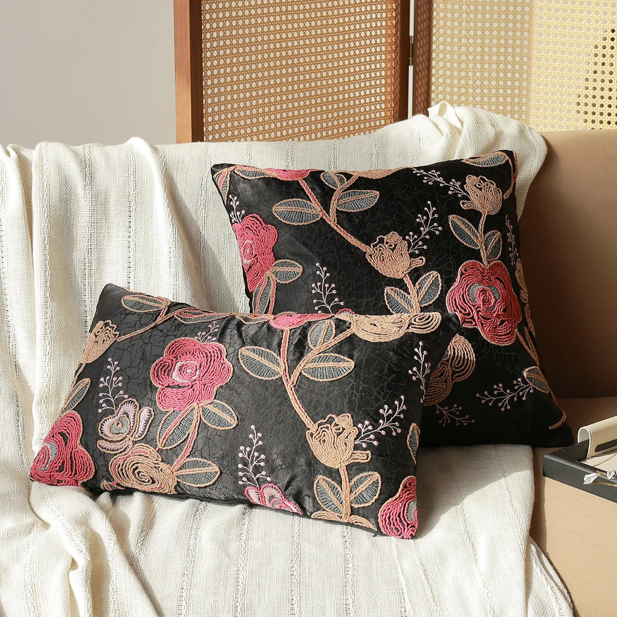 coussin brodé floral élégant noir rose beige vert décor maison voiture 45x45cm 30x50cm polyester