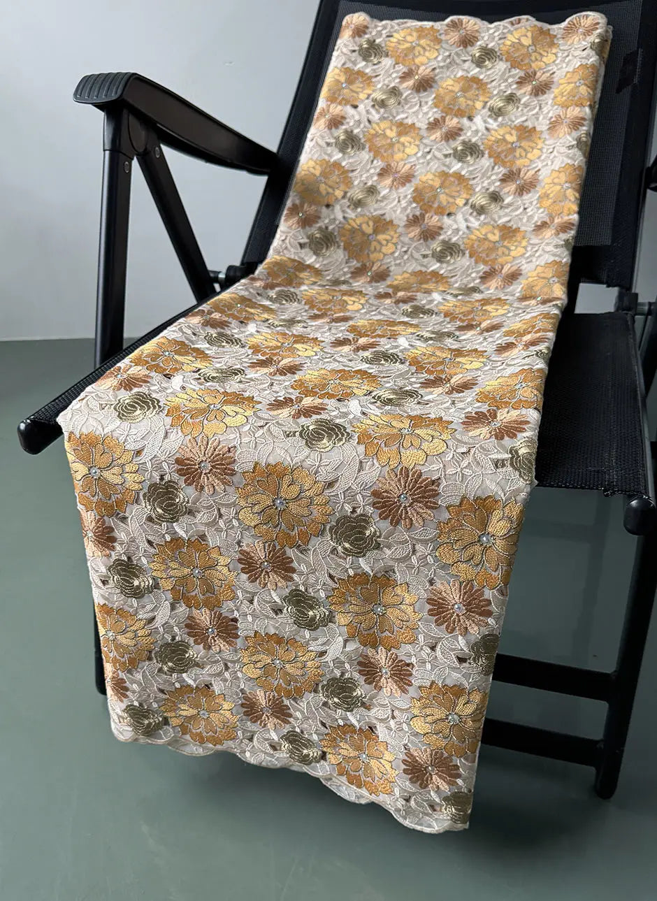 tissu dentelle fleurs beige doré vert bleu rose or blanc gris strass haut qualité