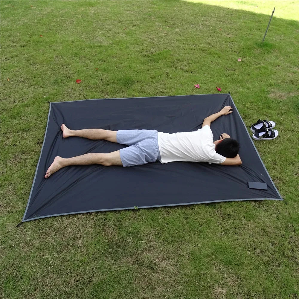 tapis camping imperméable gonflable piquets sac rangement noir moderne outdoor campagne ultraléger portableextérieur