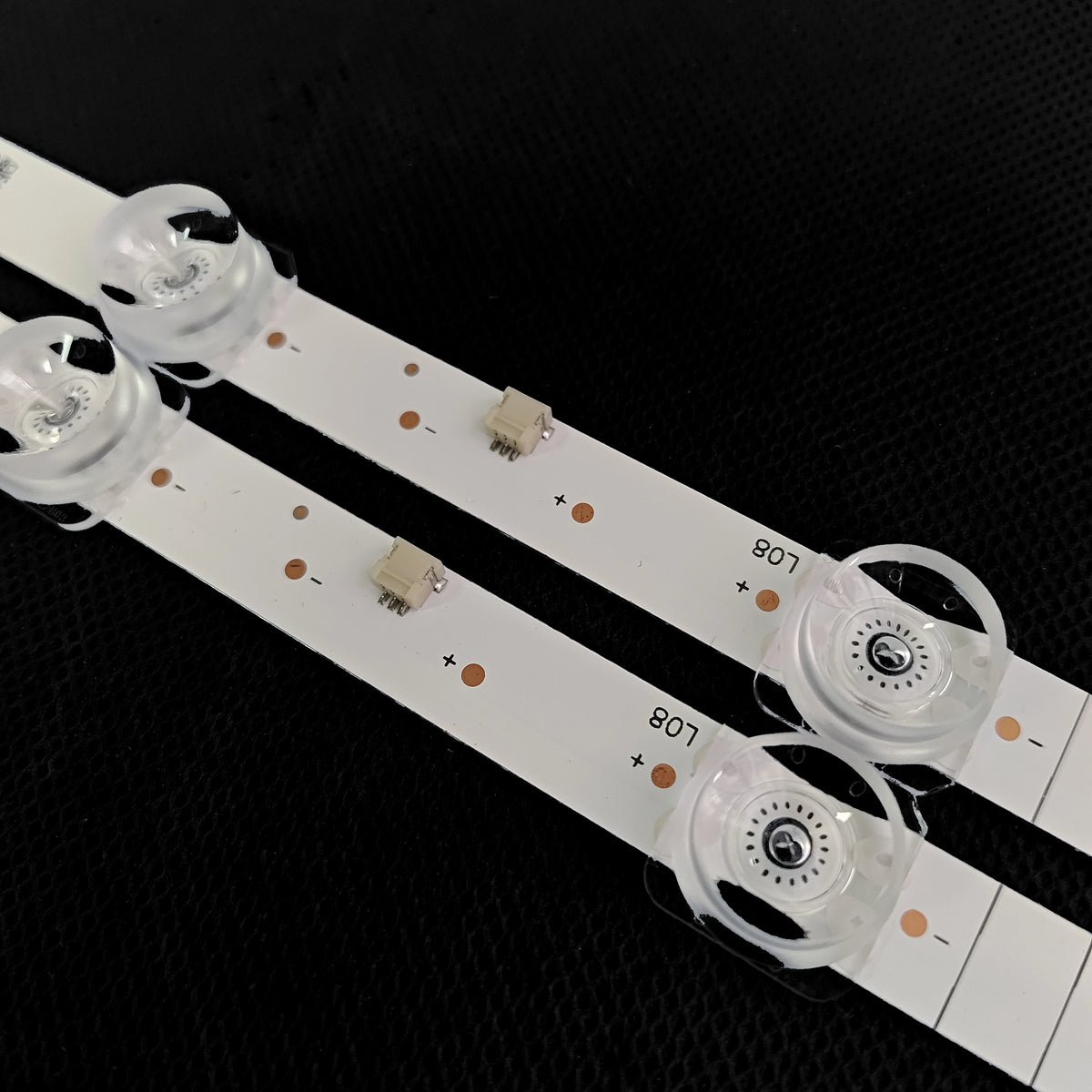 bande lumineuse led blanc moderne connecteurs aluminium certifié flux lumineux faible