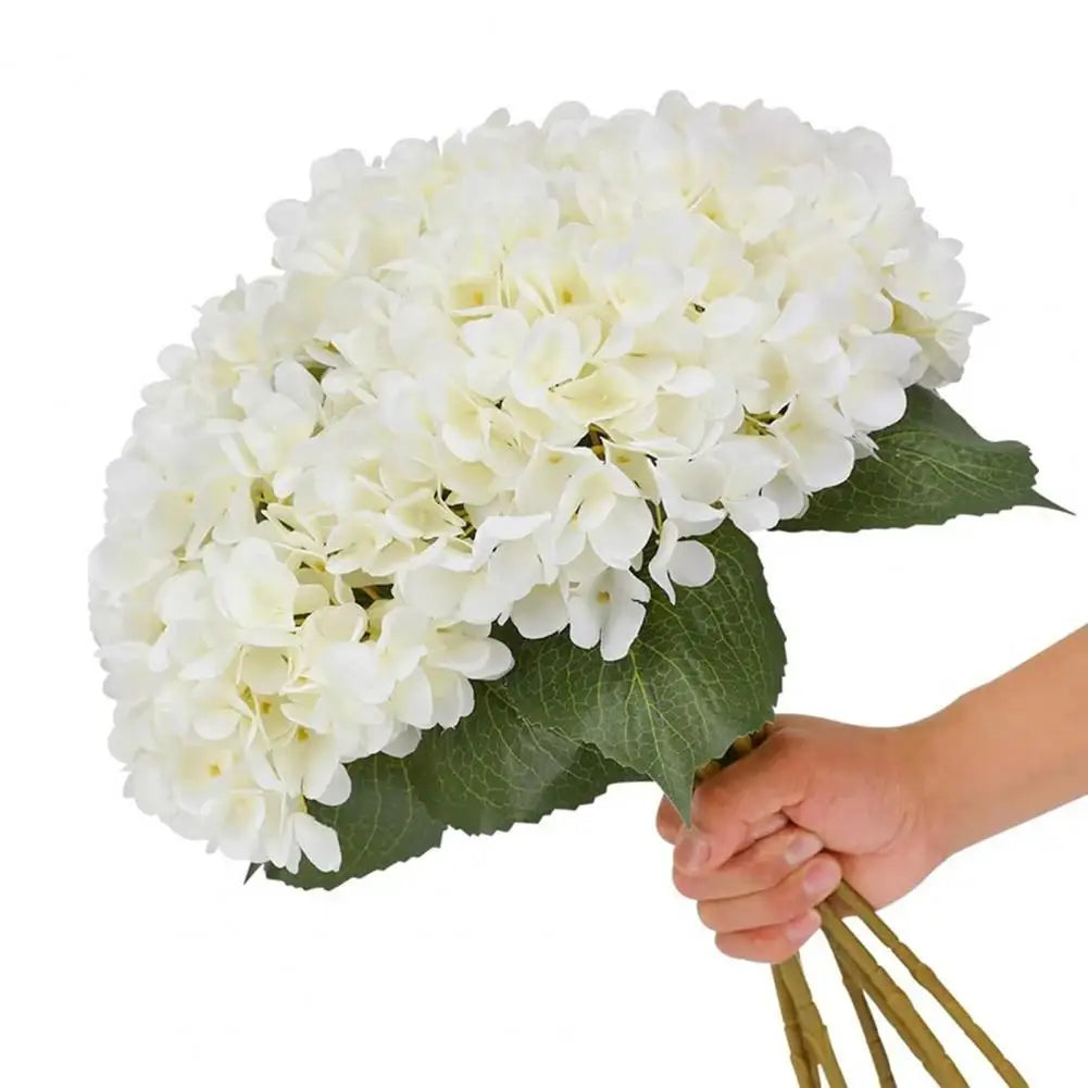 bouquet fleurs artificielles hortensias blanc bleu rose vert orange violet intérieur vintage romantique