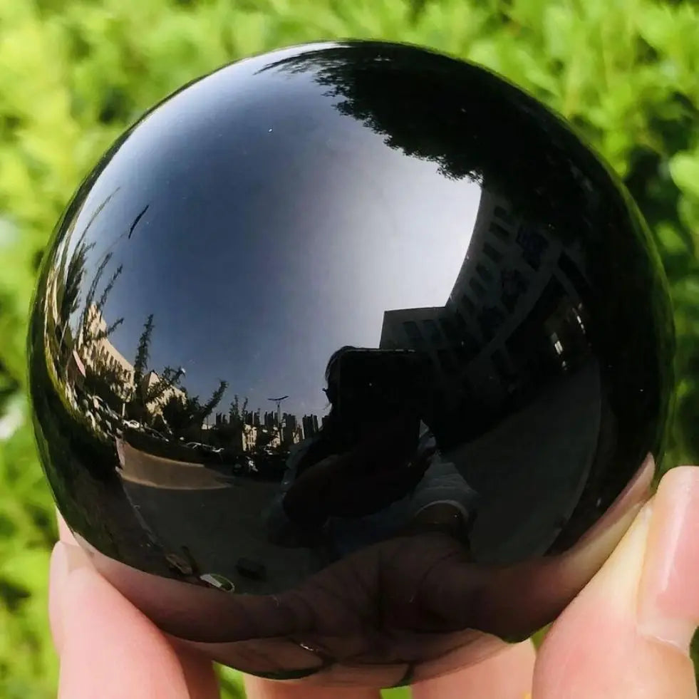 boule sphérique obsidienne noire pierre cristal décoration moderne feng shui objet collection maison sans