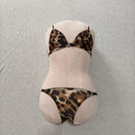 housses coussin forme corps féminin léopard velours lingerie soutien gorge triangle culotte dentelle noire