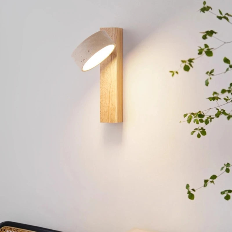 lampe murale moderne bois papier peint beige taches brunes wabi sabi led fixée mur