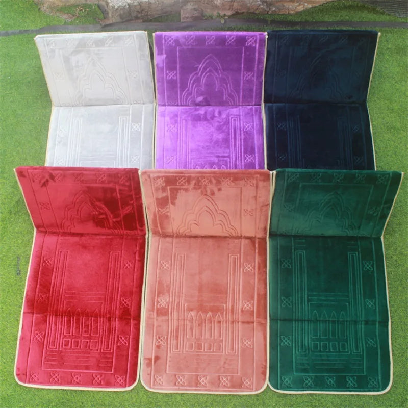 tapis prière musulman moderne polyester antidérapant motifs géométriques poignées sac voyage blanc violet bleu