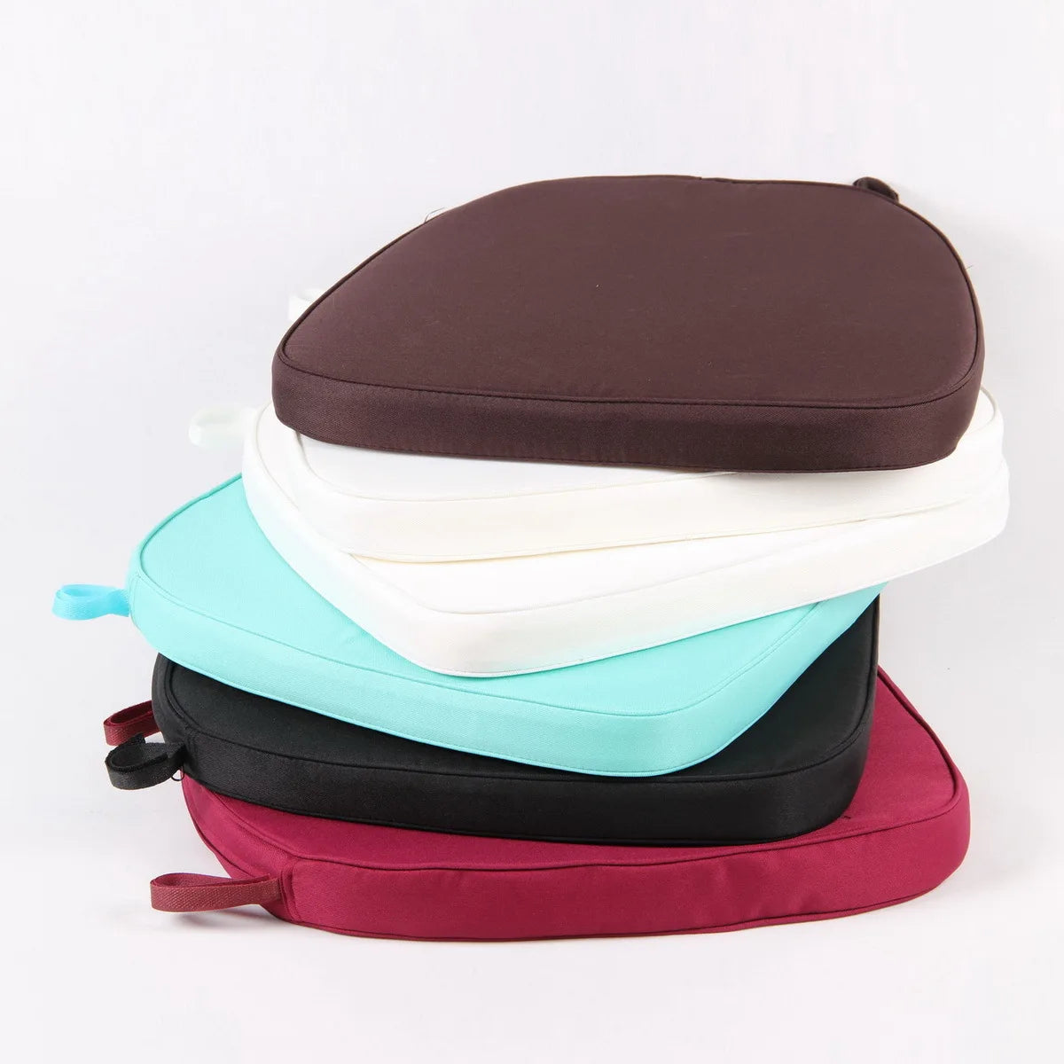 coussin siège amovible lavable polyester forme anti décubitus mousse PU blanc noir rouge beige