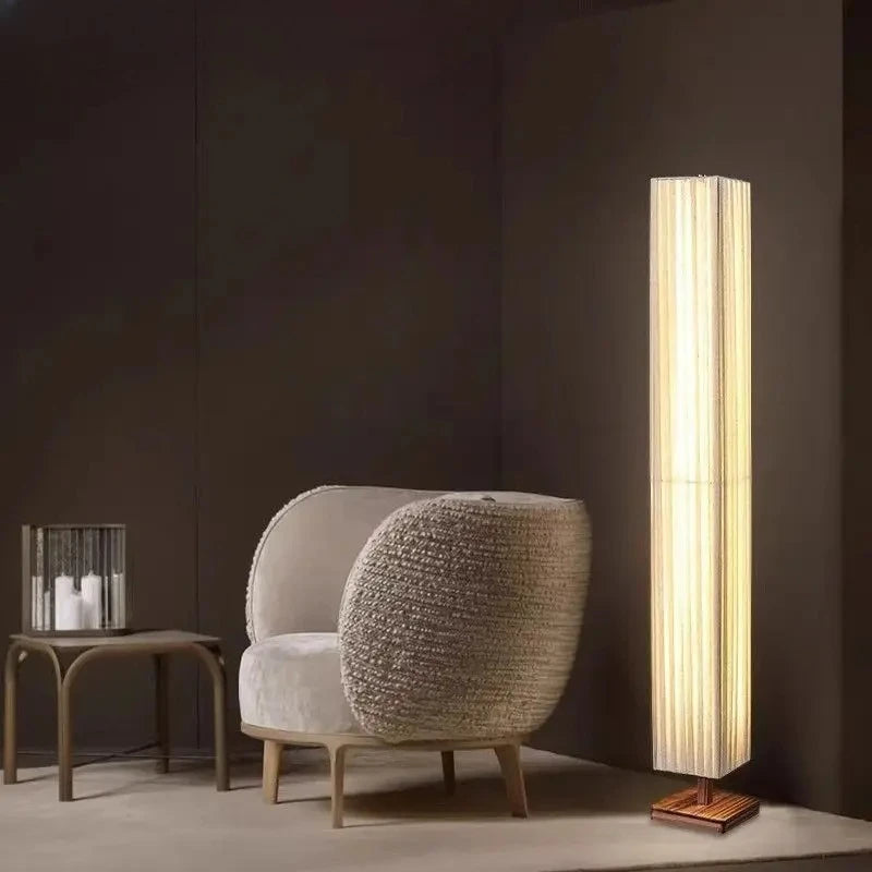 lampe sol led moderne tricot rayures horizontales blanc beige base bois