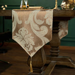 nappe décorative élégante motif floral marron beige doré tissu brodé relief maison runner table
