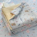 couette d'été légère enfant beige motifs fleurs feuilles coton doux décorative chambre enfant