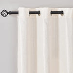 rideau blanc brodé fleur doré rose pâle classique romantique fenêtre