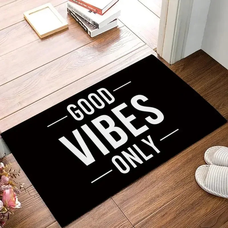 tapis moderne antidérapant good vibes only noir bleu marine gris foncé salon entrée polyester