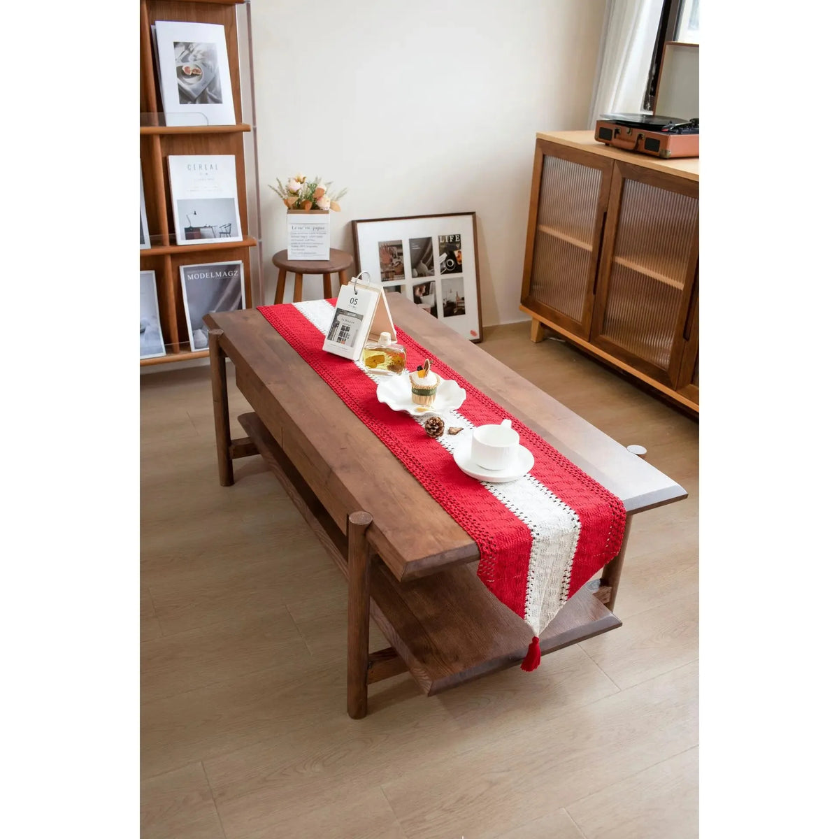 chemin table rouge blanc rayures horizontales crocheté coton lin décoration salle manger maison