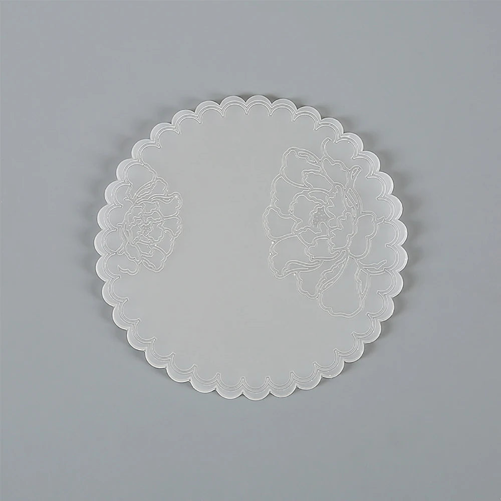 coasters silicone motifs floraux bord dentelé gris blanc transparent décoration florale