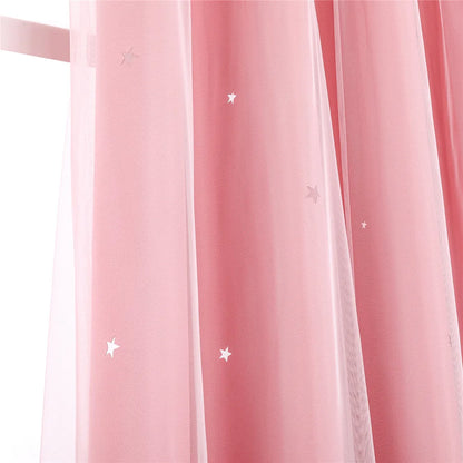 Rideaux de luxe en tissu rose soyeux avec des motifs floraux délicats, idéals pour ajouter une touche de couleur et de glamour à votre décoration intérieure.