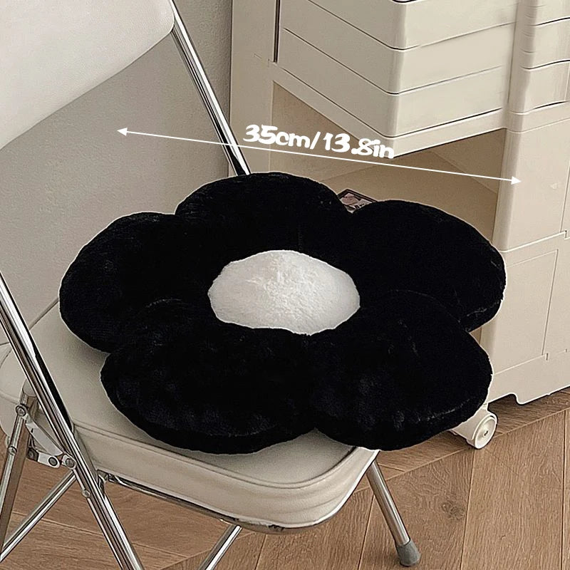 coussin fleuri doux blanc noir pelucheux moderne décoration canapé siège chambre lit