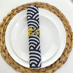 serviettes cuisine bleu marine blanc motif ondulé clips dorés moderne 30x45cm poly coton nhà