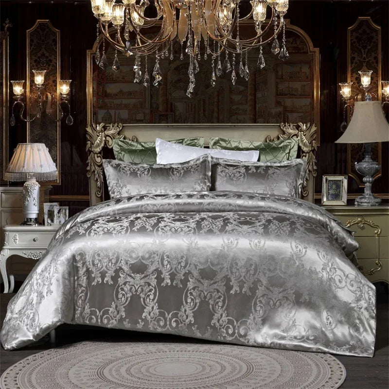 ensemble literie baroque gris clair blanc orné motifs floraux classique élégant taies d'oreiller