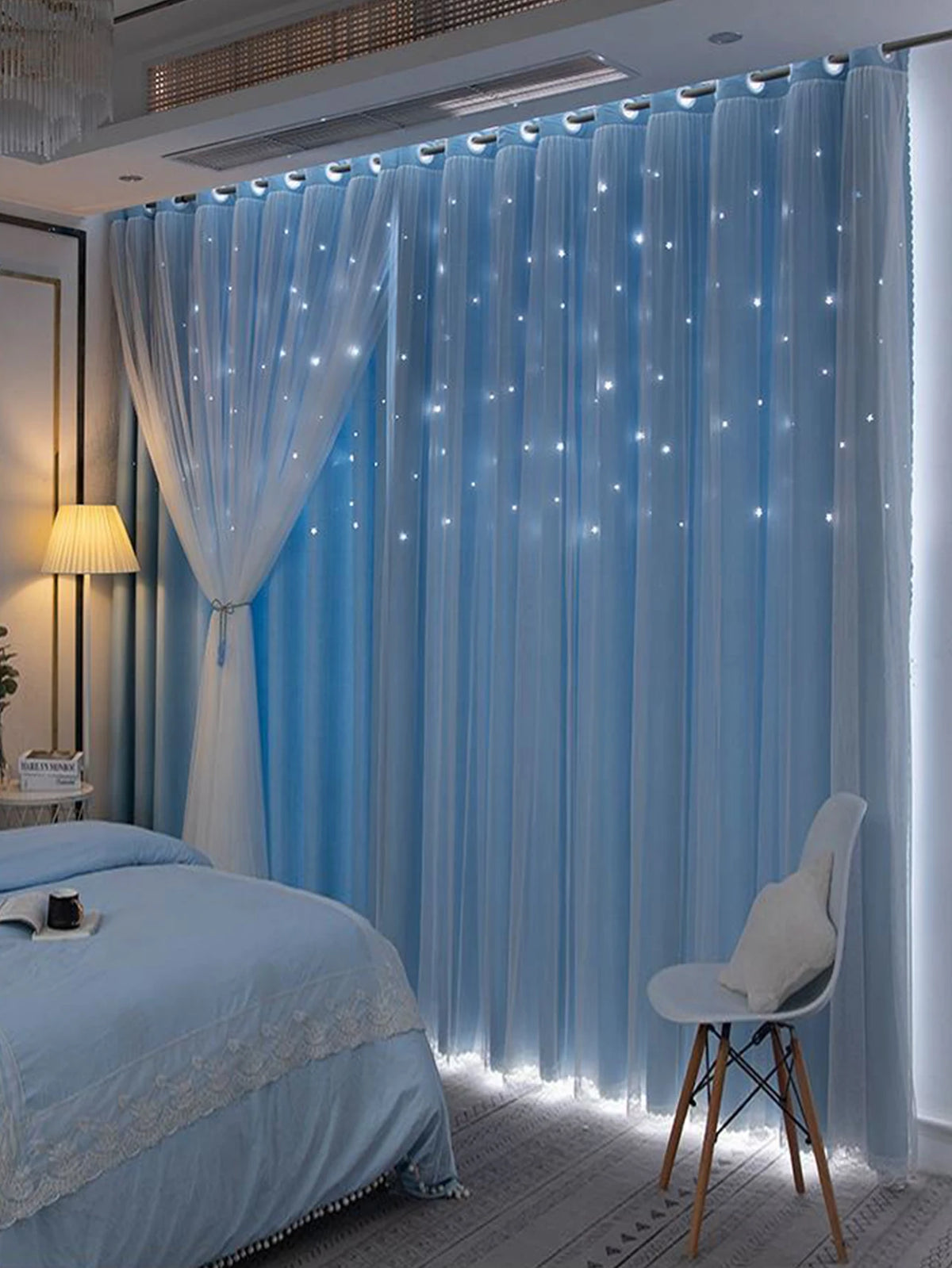 rideaux bleu clair étoiles blancs tissu semi transparent moderne doux rubans pompons semi opaque