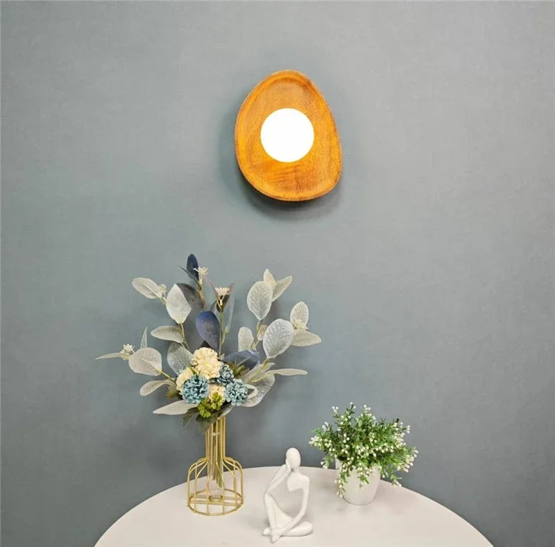 lampes murales modernes minimaliste bois marron foncé éclairage quotidien led fixées mur transparentes
