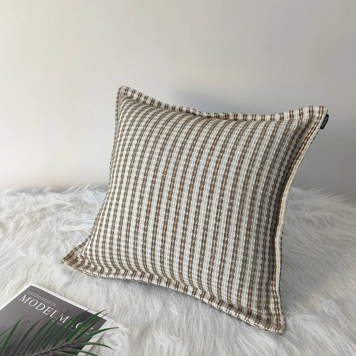 housses coussin polyester rayées beige marron modernes adhésives lit dimension 30x50cm 45x45cm decoration interieur