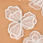 appliques decoratives dentelle blanche fleurs papillons broderie fine mariage decoration 20 pieces translucent