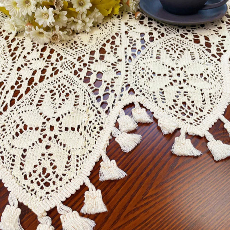 rideau voilage dentelle floral bohème transparent franges pompons entrée salon