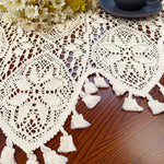 rideau voilage dentelle floral bohème transparent franges pompons entrée salon