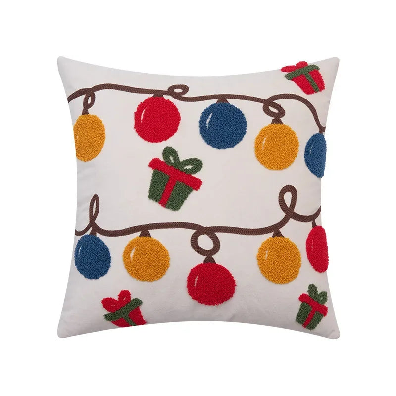 coussin brodé sapin noël rouge vert blanc décoratif festive adhésif étoiles renne père noël