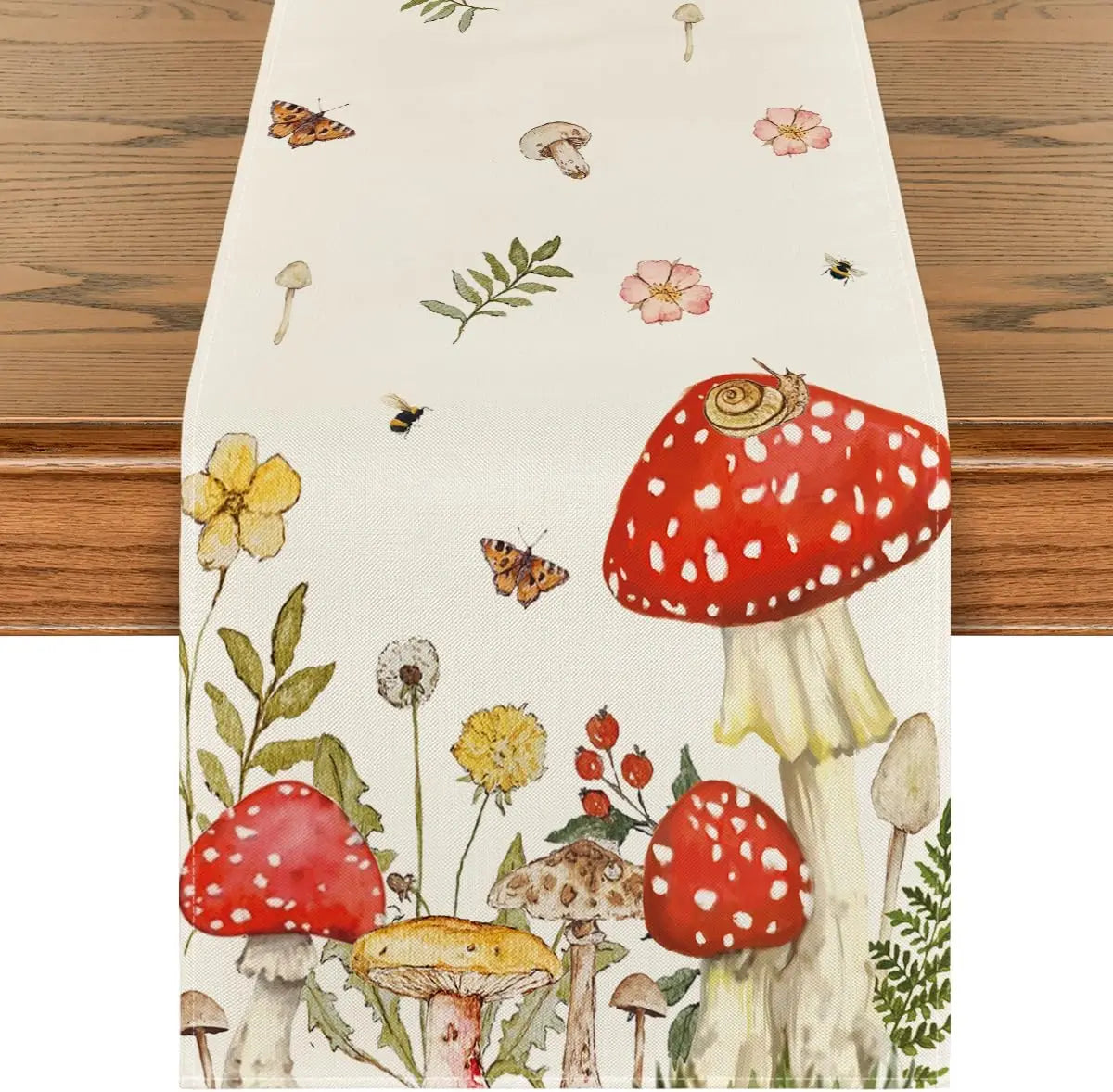 Des champignons aux motifs colorés, des fleurs aux teintes vives et des papillons se côtoient dans cette illustration printanière et bucolique.