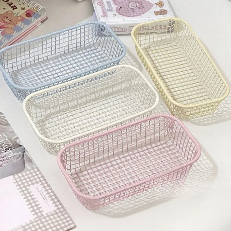 paniers rangement blanc rose bleu jaune maille fine moderne minimaliste sans fixation papier pince