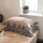 lot taies d'oreiller coton gris beige carreaux vintage chambre lit maison