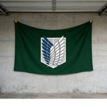 drapeau attack on titan 120x180cm 150x240cm 60x90cm 90x150cm polyester emblème ailes vert foncé decoration