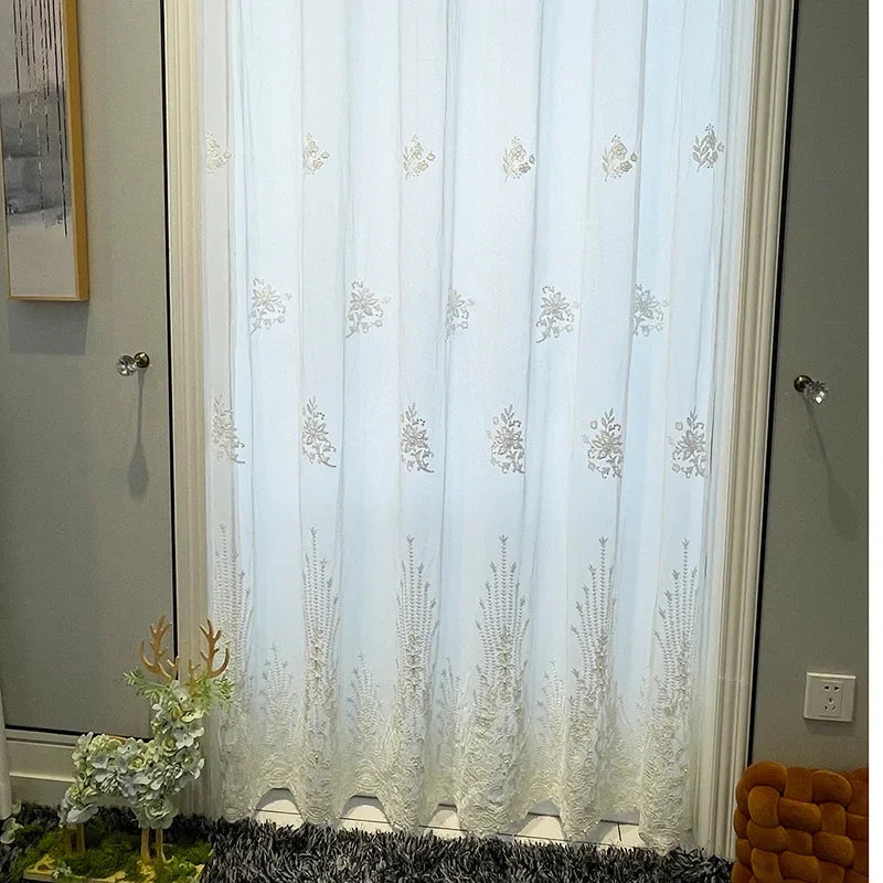 rideau tulle blanc transparent broderie florale classique salon chambre fenêtre maison